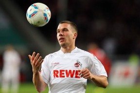 开云体育官方网站-保罗的救赎，当压力化为广东夜空最亮的星