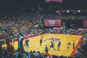 开云体育在线-独行侠击溃湖人，一场改写西部格局的奥运周期关键战