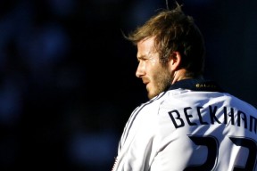 开云官网-老鹰一波带走深圳队，伦纳德成为关键先生，当关键成为生存本能