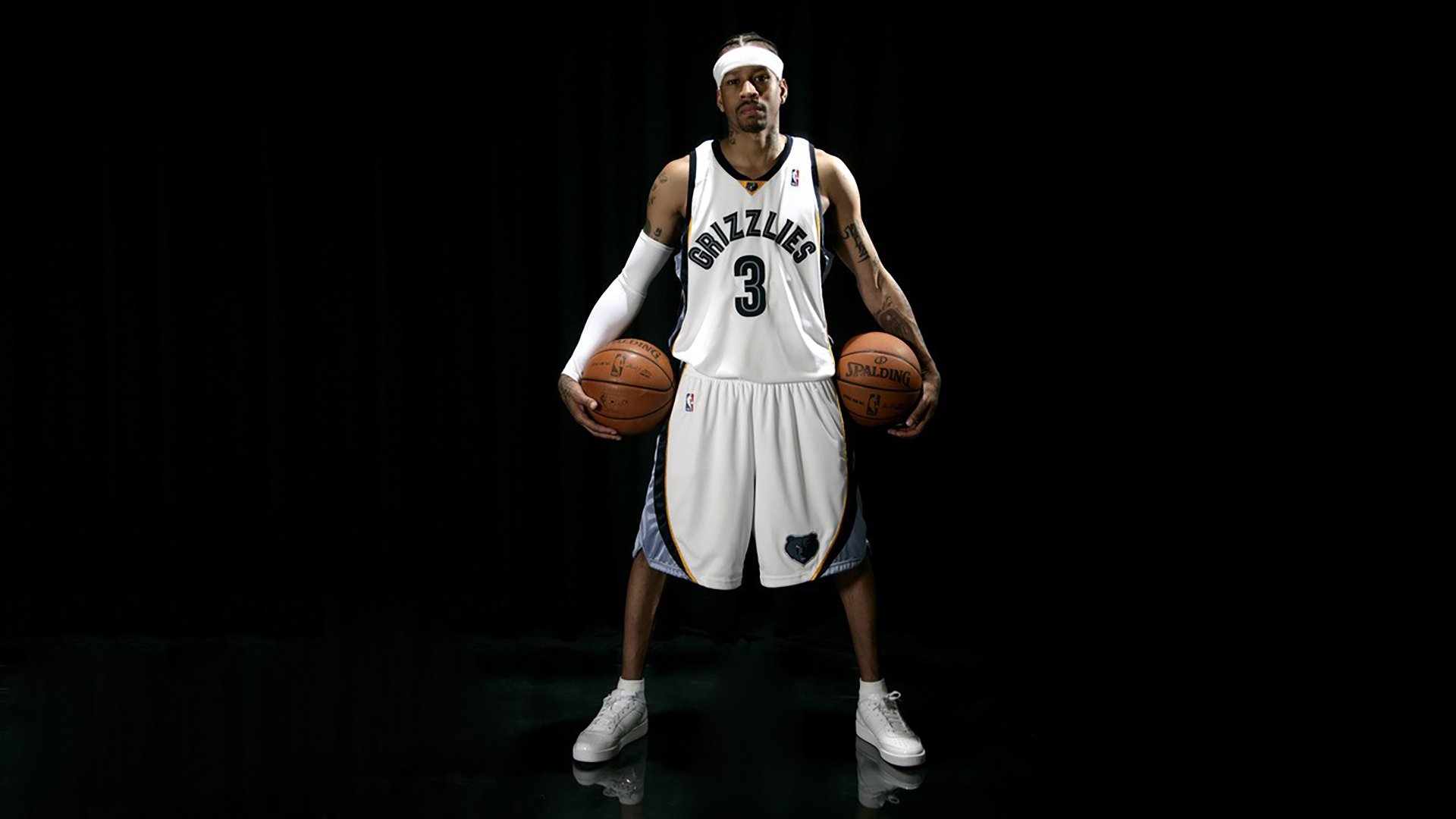 布伦森成全场焦点!灰熊争冠战险胜热火,季后赛格局再添变数