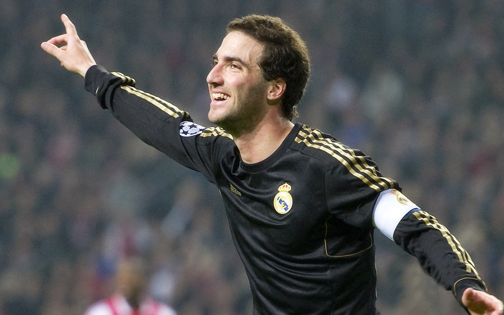 爱德华兹冠军级表现撕裂湖人，森林狼崛起宣告新时代来临